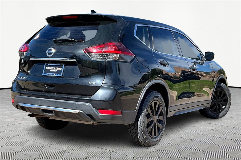 2020 Nissan Rogue S AWD photo 2
