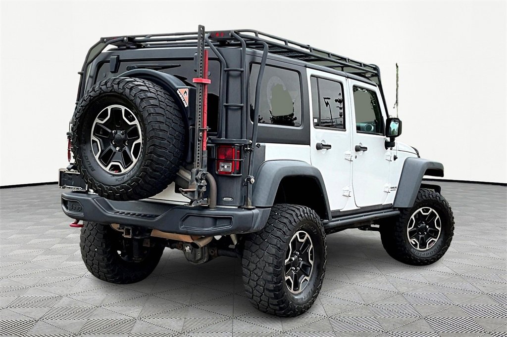 2014 Jeep Wrangler Unlimited Rubicon X photo 2