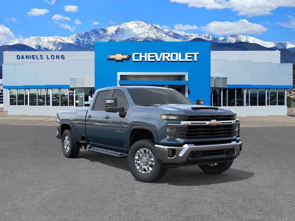 2026 Chevrolet Silverado 3500HD LT's photo