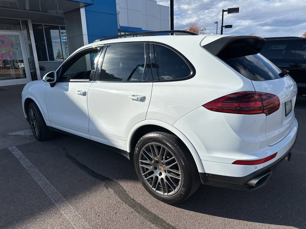 2017 Porsche Cayenne Platinum Edition photo 2