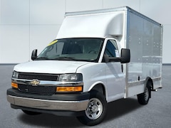 2024 Chevrolet Express Cutaway 3500 Work Van Cutaway Van
