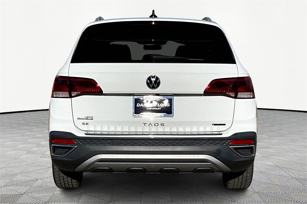 2022 Volkswagen Taos SE photo 4