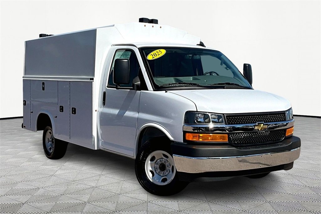 New 2025 Chevrolet Express Cutaway 3500 1WT Cutaway Van