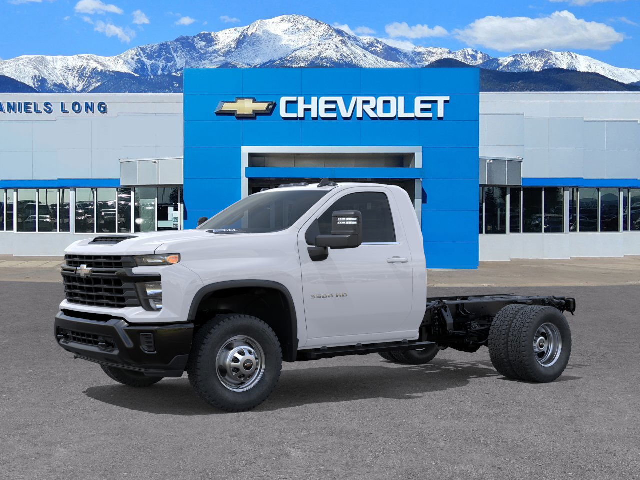 2025 Chevrolet Silverado 3500HD Work Truck photo 2