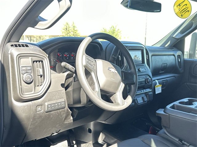 2024 Chevrolet Silverado 2500HD Work Truck photo 2