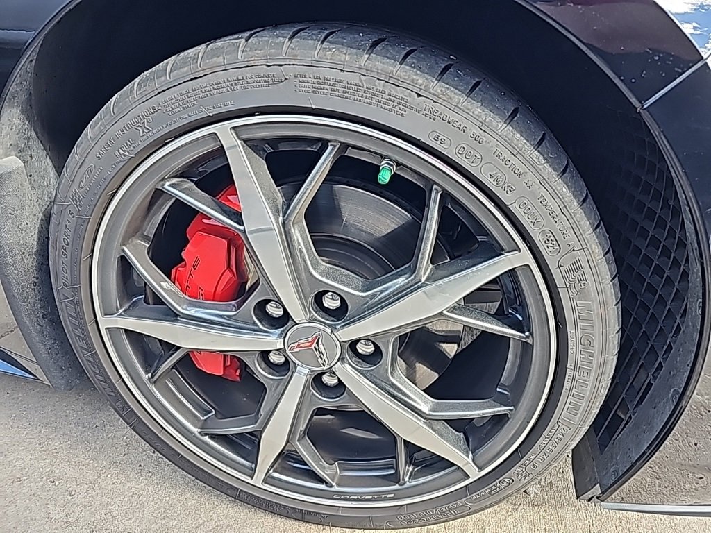2021 Chevrolet Corvette Stingray 3LT photo 2