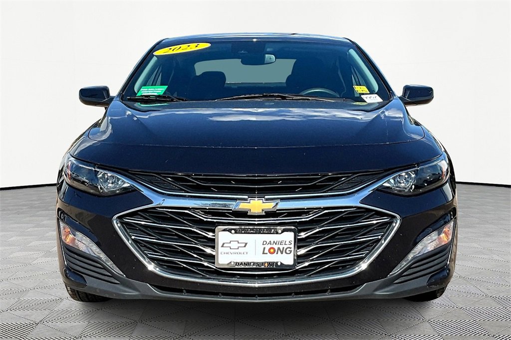 2023 Chevrolet Malibu 1LT photo 3