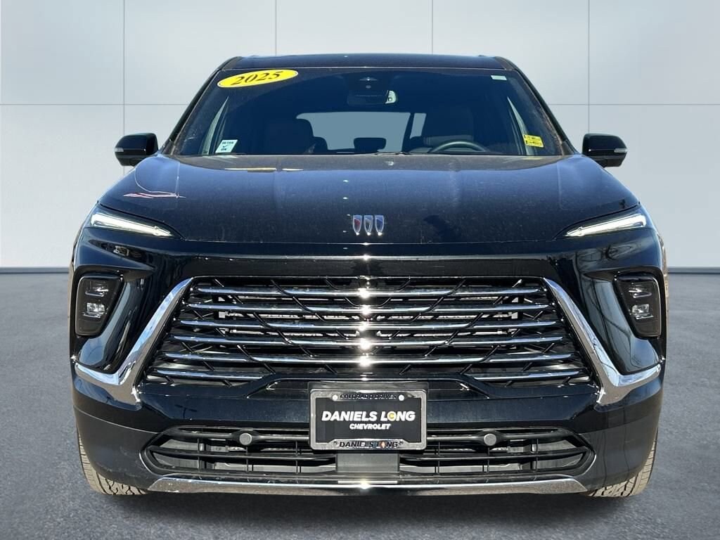 Used 2025 Buick Enclave Preferred SUV