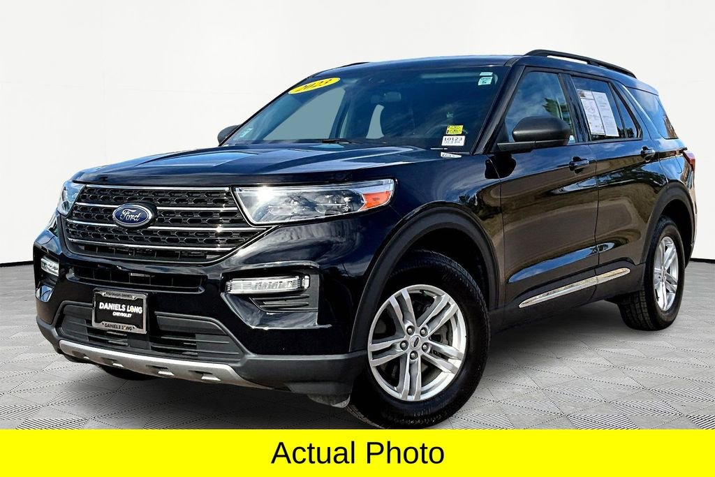 2023 Ford Explorer XLT's photo