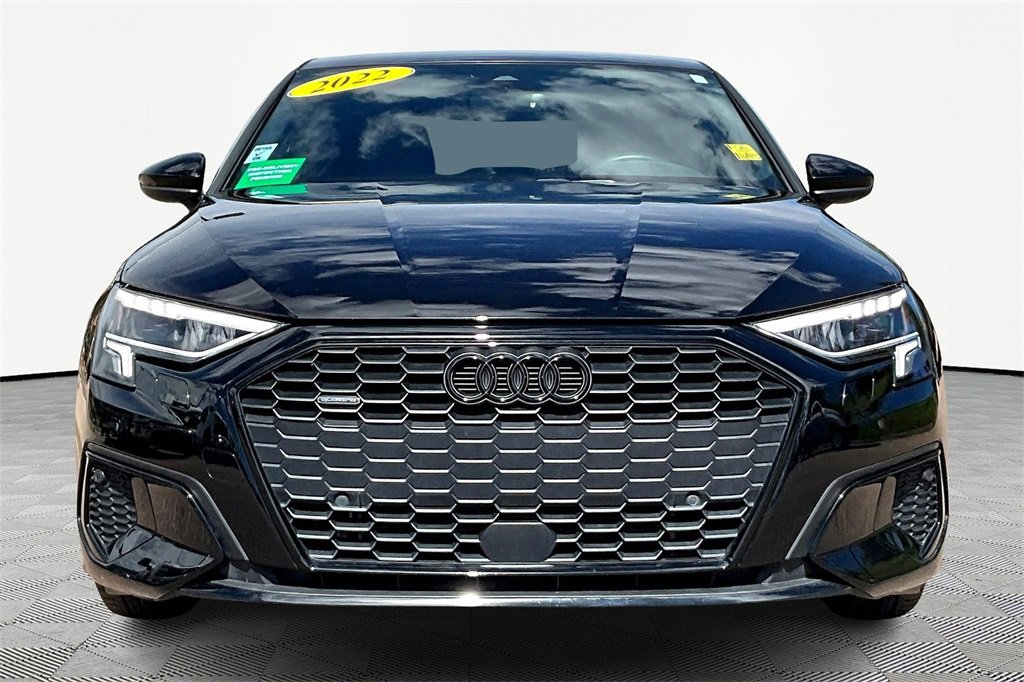 2022 Audi A3 Premium Plus 40 TFSI Quattro S line photo 3