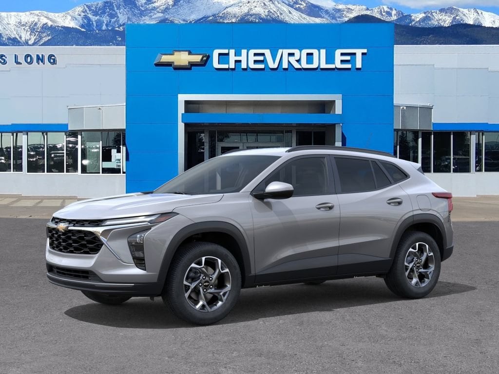 2026 Chevrolet Trax LT - Photo 2