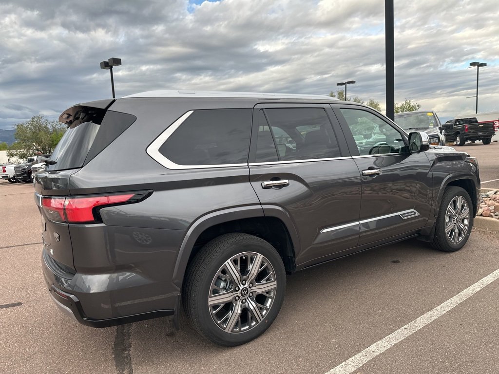 2024 Toyota Sequoia Capstone photo 4