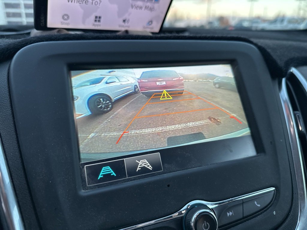 2018 Chevrolet Equinox LT photo 3