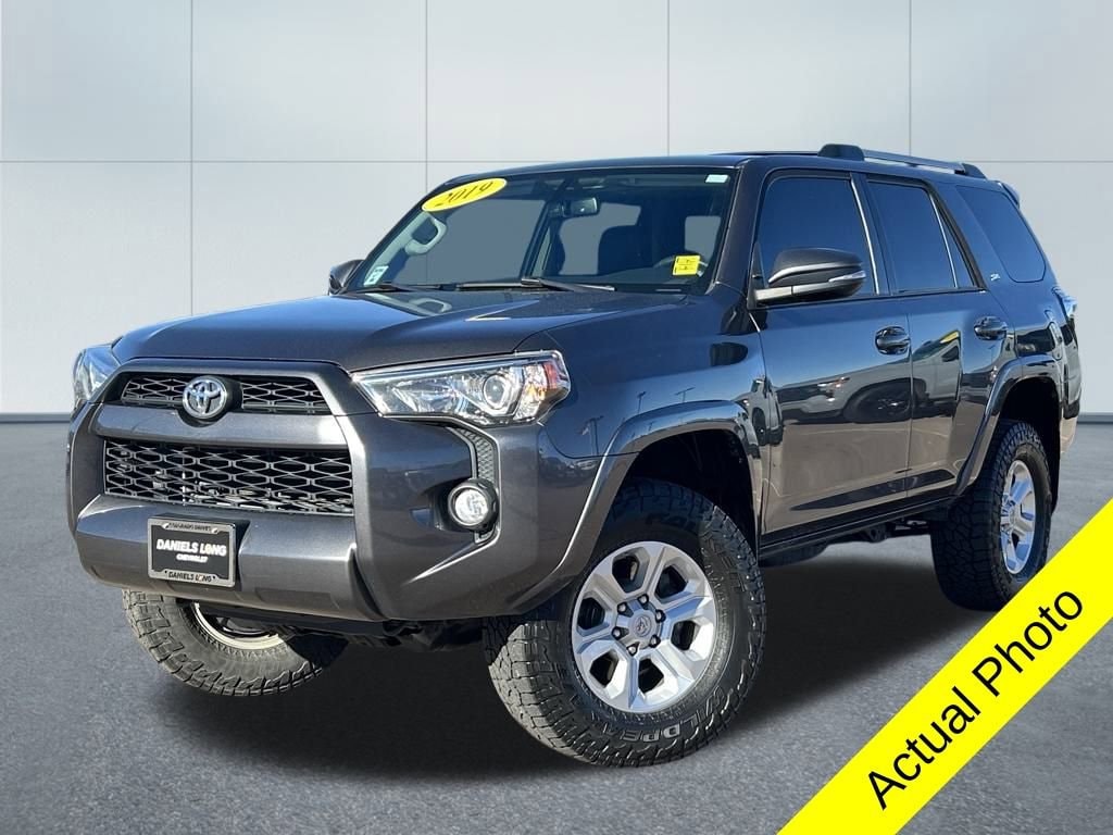 2019 Toyota 4Runner SR5 Premium's photo