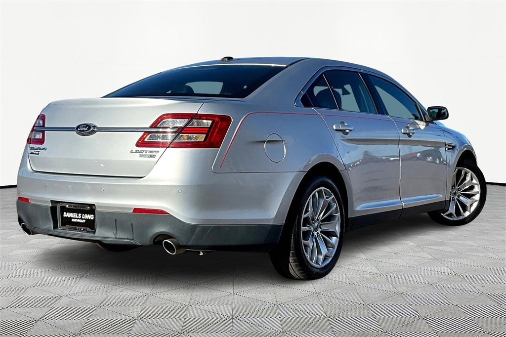 2013 Ford Taurus Limited photo 2
