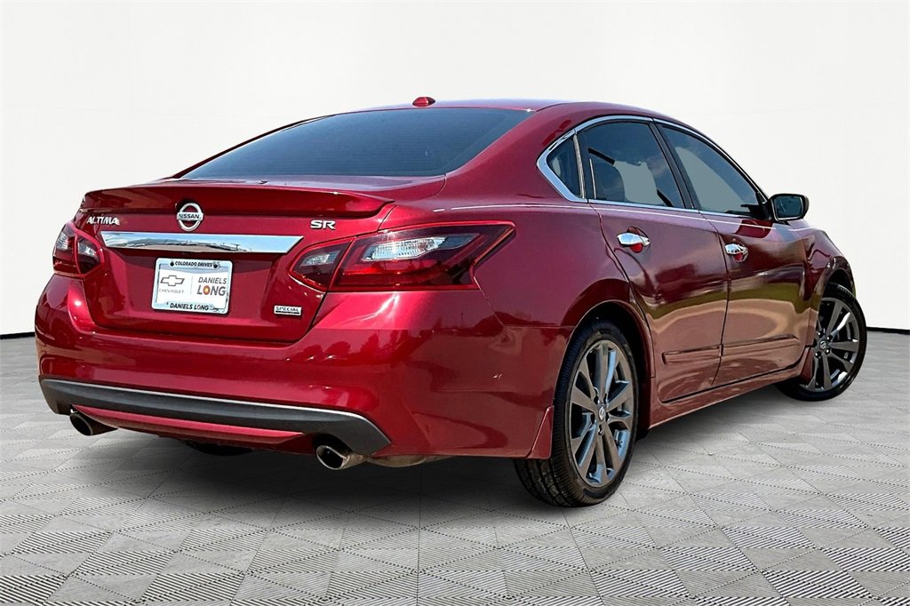 2018 Nissan Altima 2.5 SR photo 2