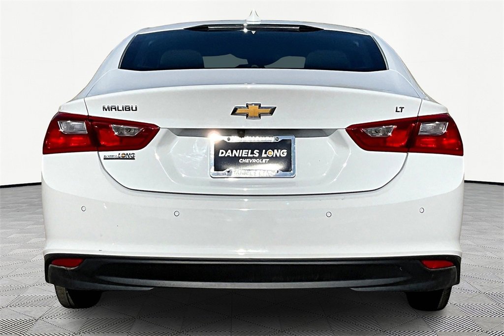 2024 Chevrolet Malibu 1LT photo 3