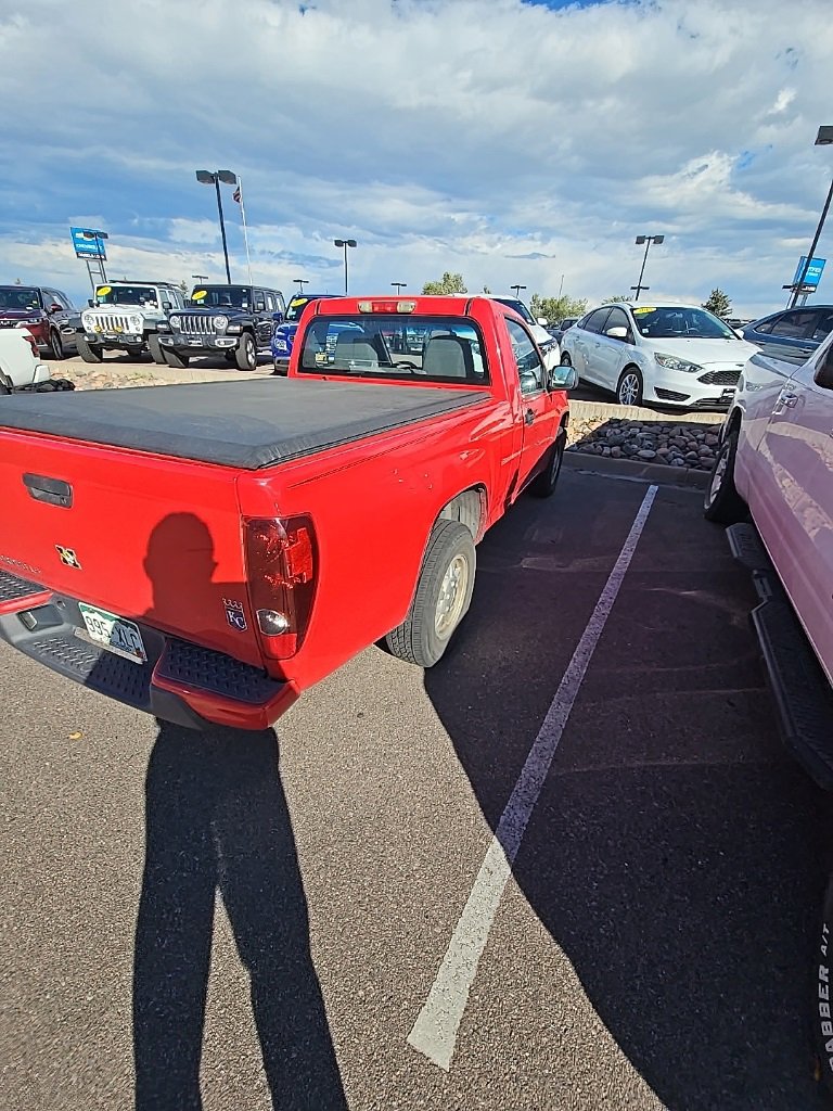 2005 Chevrolet Colorado LS photo 2