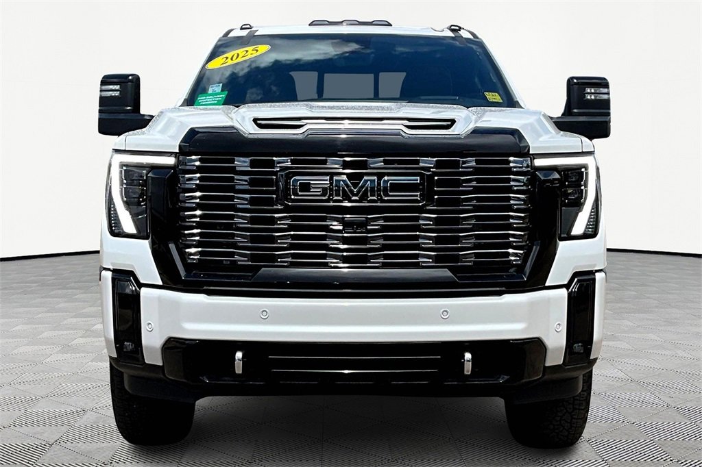2025 Gmc Sierra 3500 HD Denali Ultimate photo 3