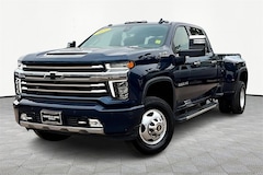 2022 Chevrolet Silverado 3500 HD High Country DRW Truck