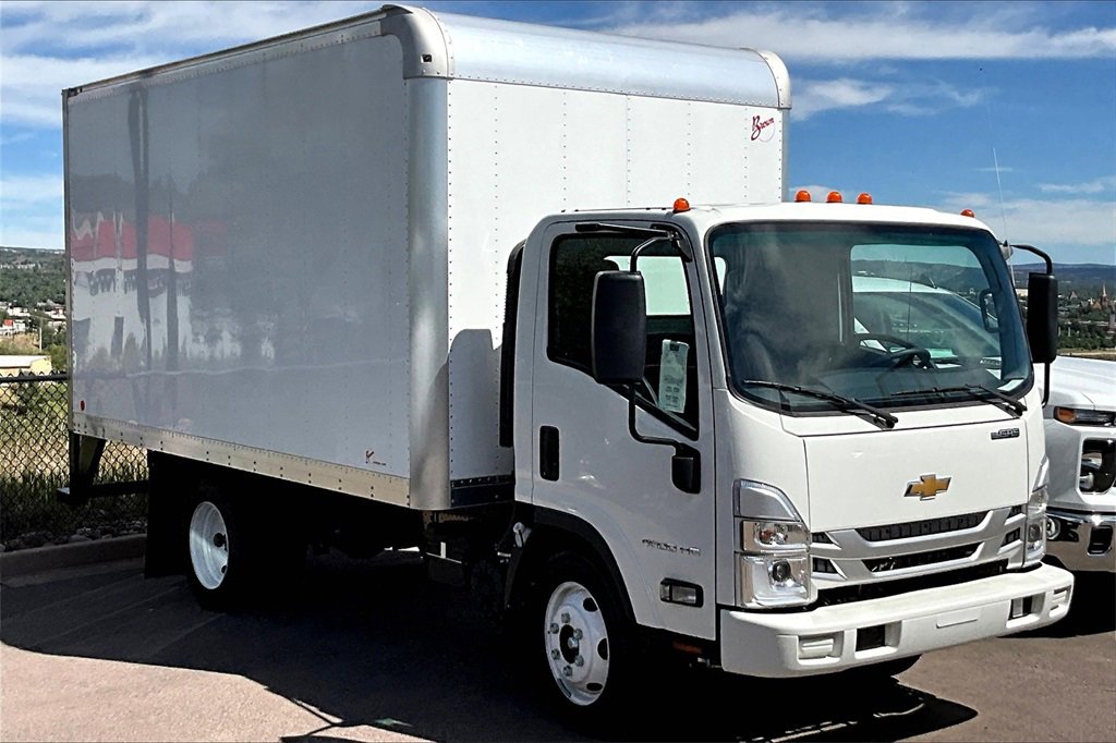 2024 Chevrolet Silverado 4500HD photo 2