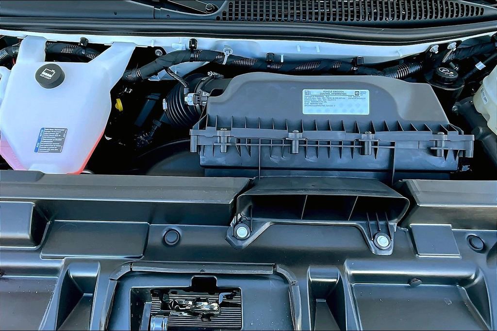 2025 Chevrolet Express Cargo Work Van - Photo 11