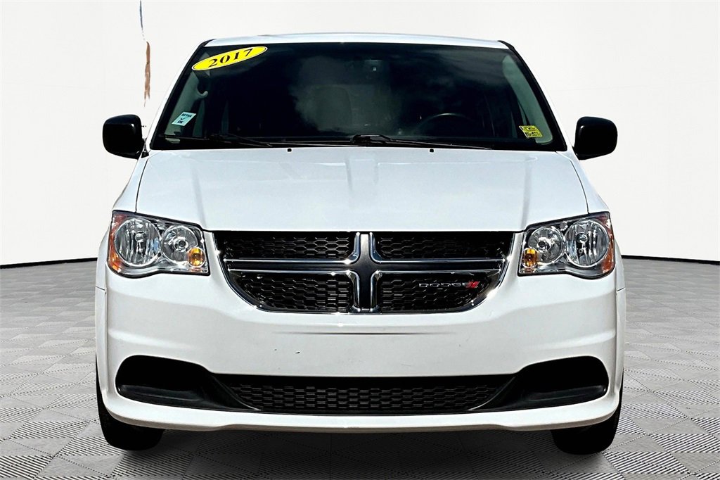 2017 Dodge Grand Caravan SE photo 3