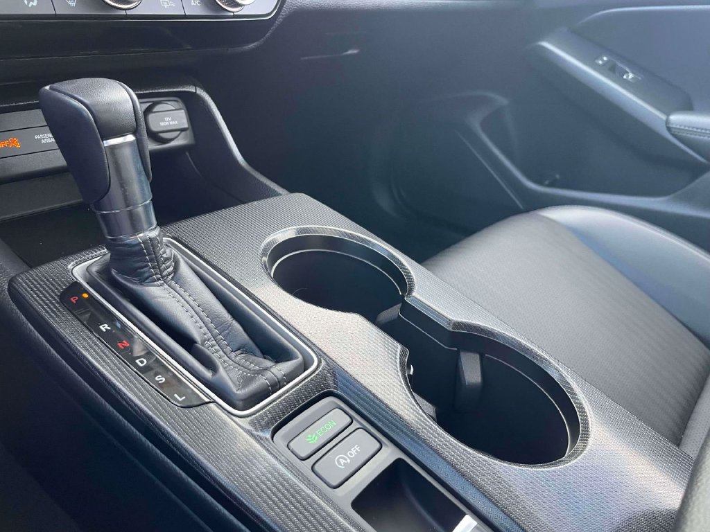 2024 Honda Civic Hatchback EX-L - Photo 31