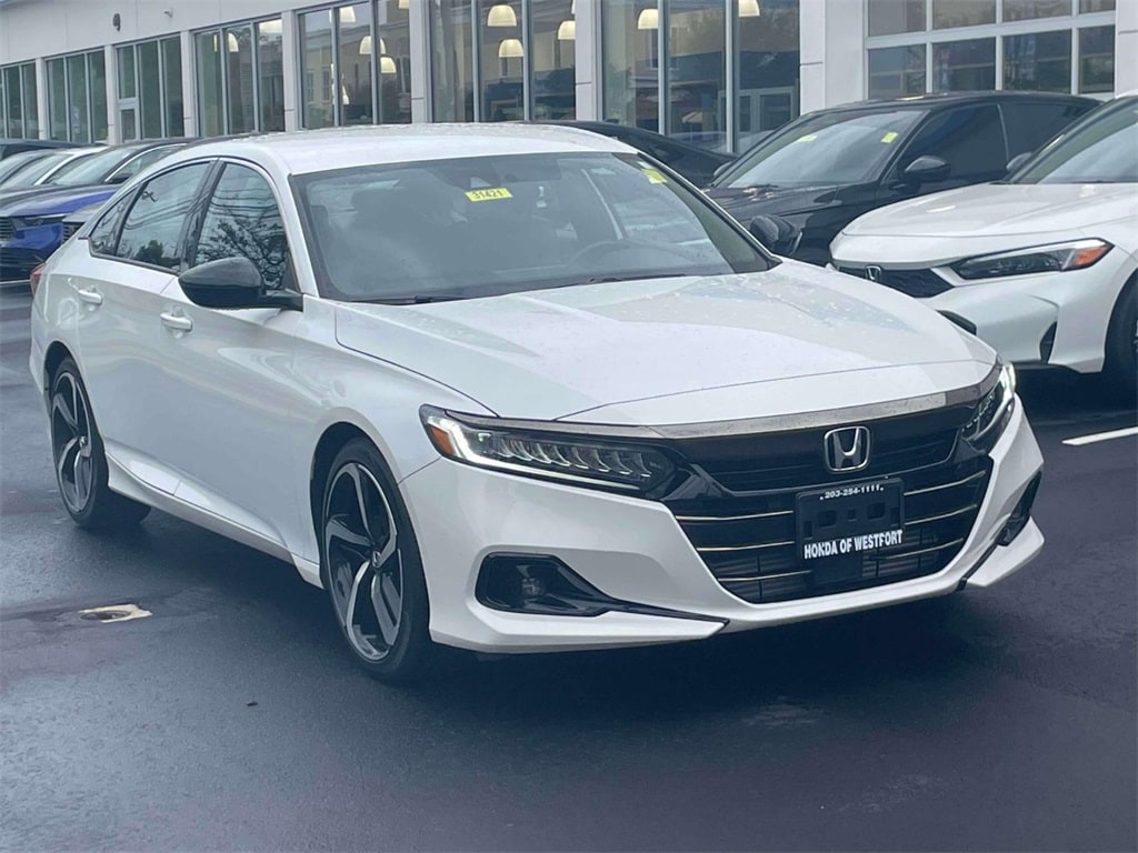 2022 Honda Accord Sport's photo