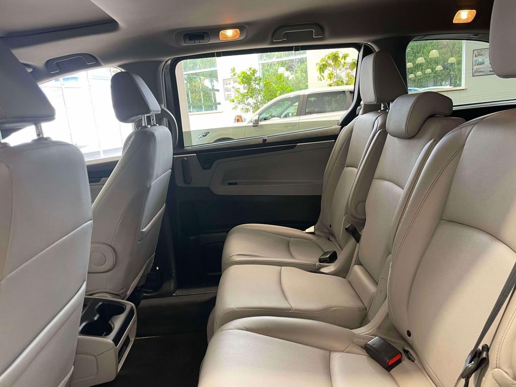2024 Honda Odyssey EX-L - Photo 10