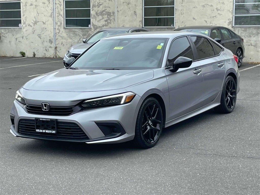 2022 Honda Civic Sport photo 3