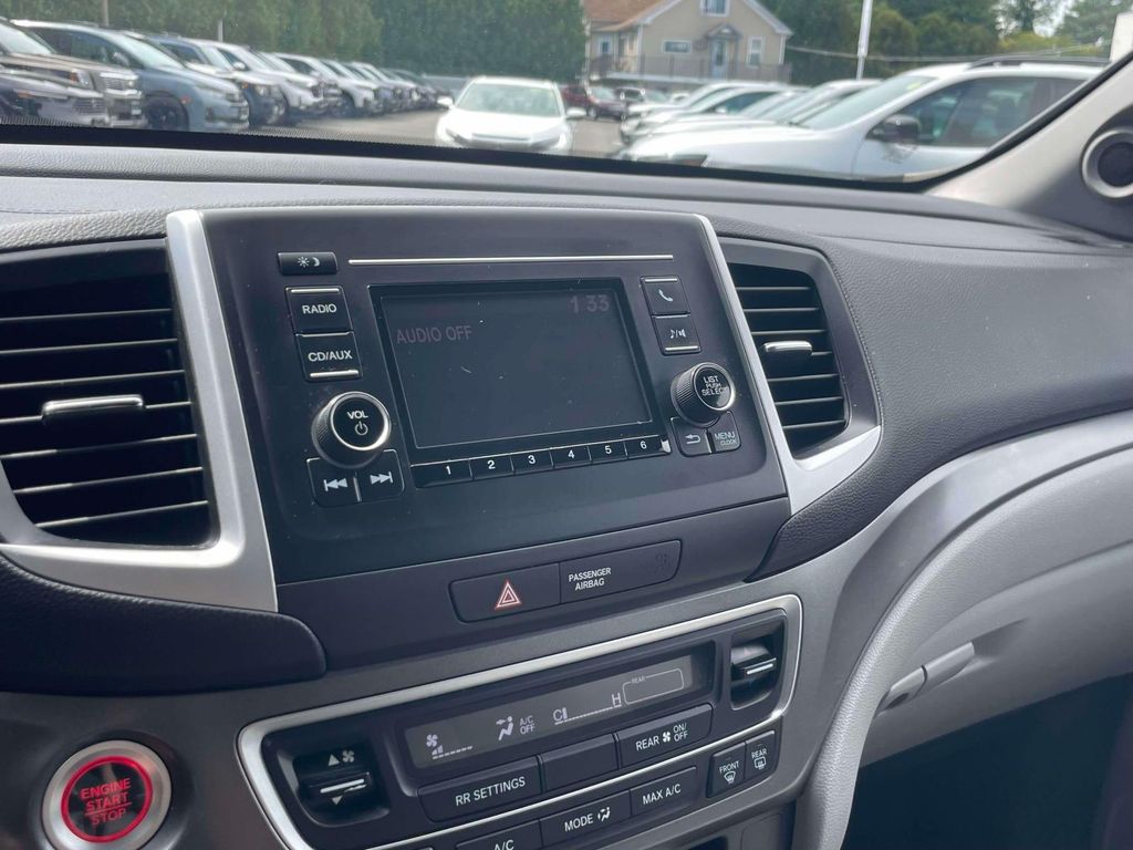 2016 Honda Pilot LX - Photo 27