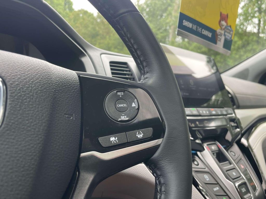 2023 Honda Odyssey Touring - Photo 24