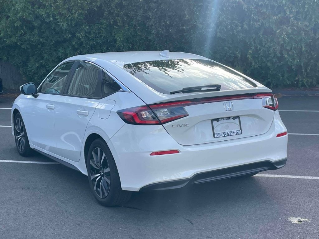 2024 Honda Civic Hatchback EX-L - Photo 7
