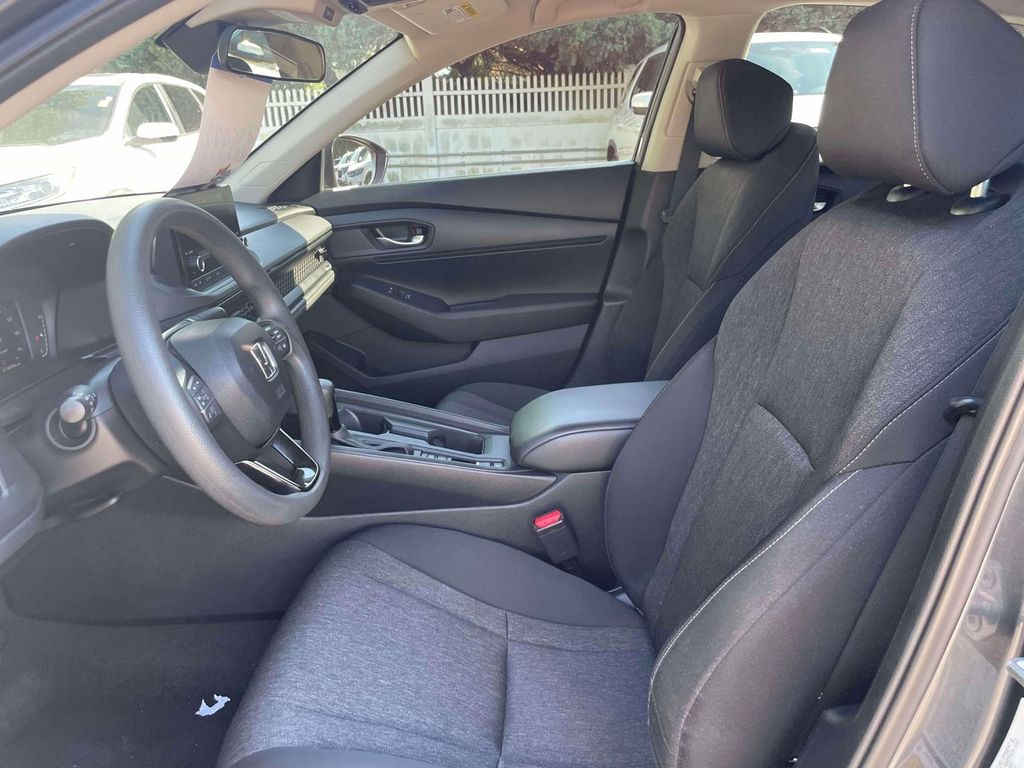2024 Honda Accord LX - Photo 15