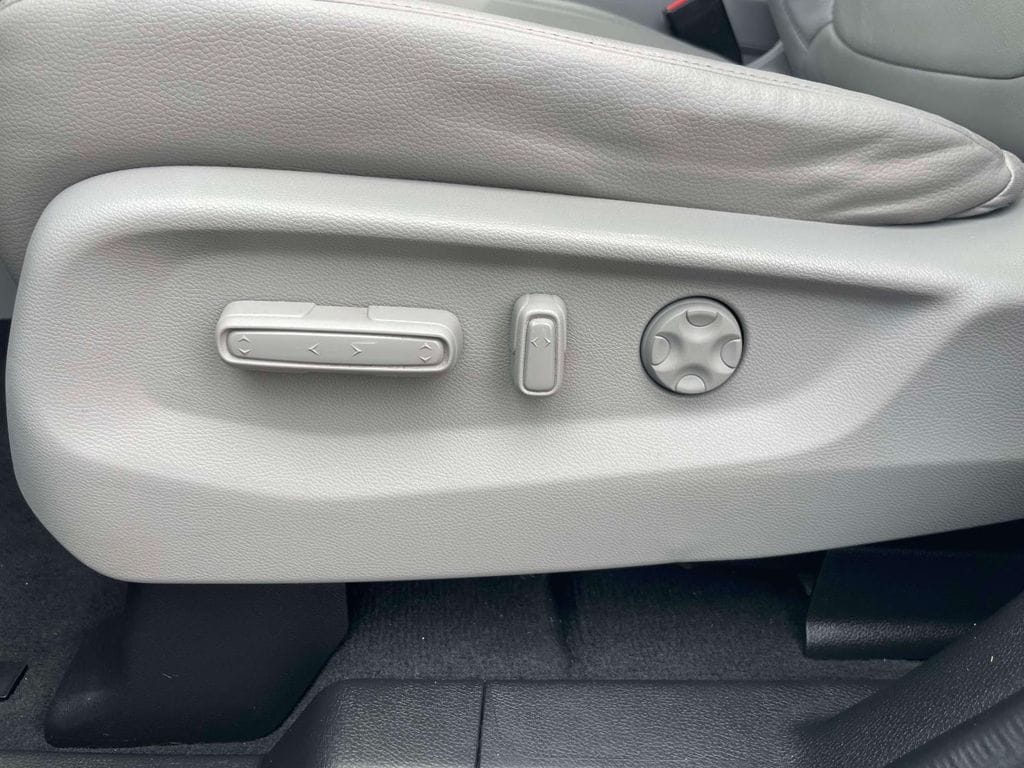 2023 Honda Odyssey Touring - Photo 19