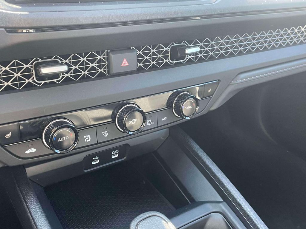 2025 Honda Accord SE - Photo 30