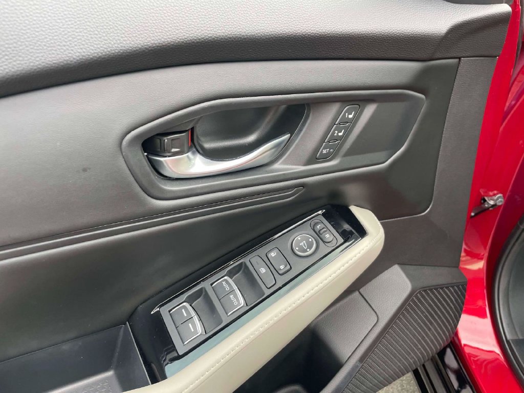 2023 Honda Accord Hybrid Touring - Photo 18