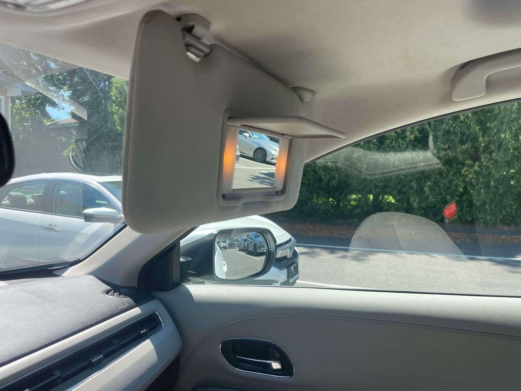 2018 Honda HR-V EX-L - Photo 32