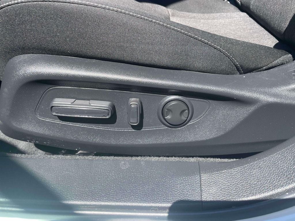 2025 Honda Accord SE - Photo 19