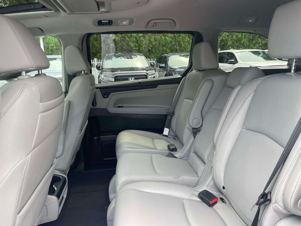 2023 Honda Odyssey Touring - Photo 10
