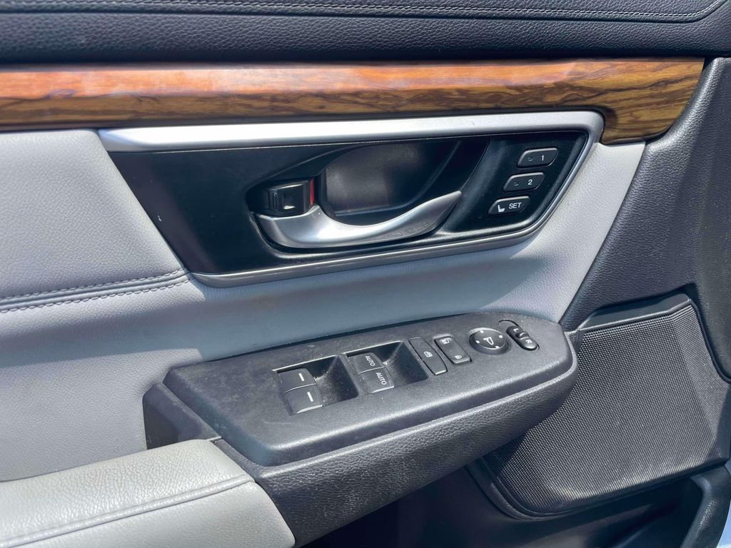 2018 Honda CR-V Touring - Photo 14