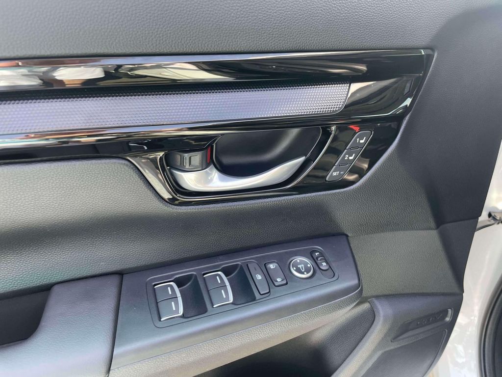 2024 Honda CR-V EX-L - Photo 16