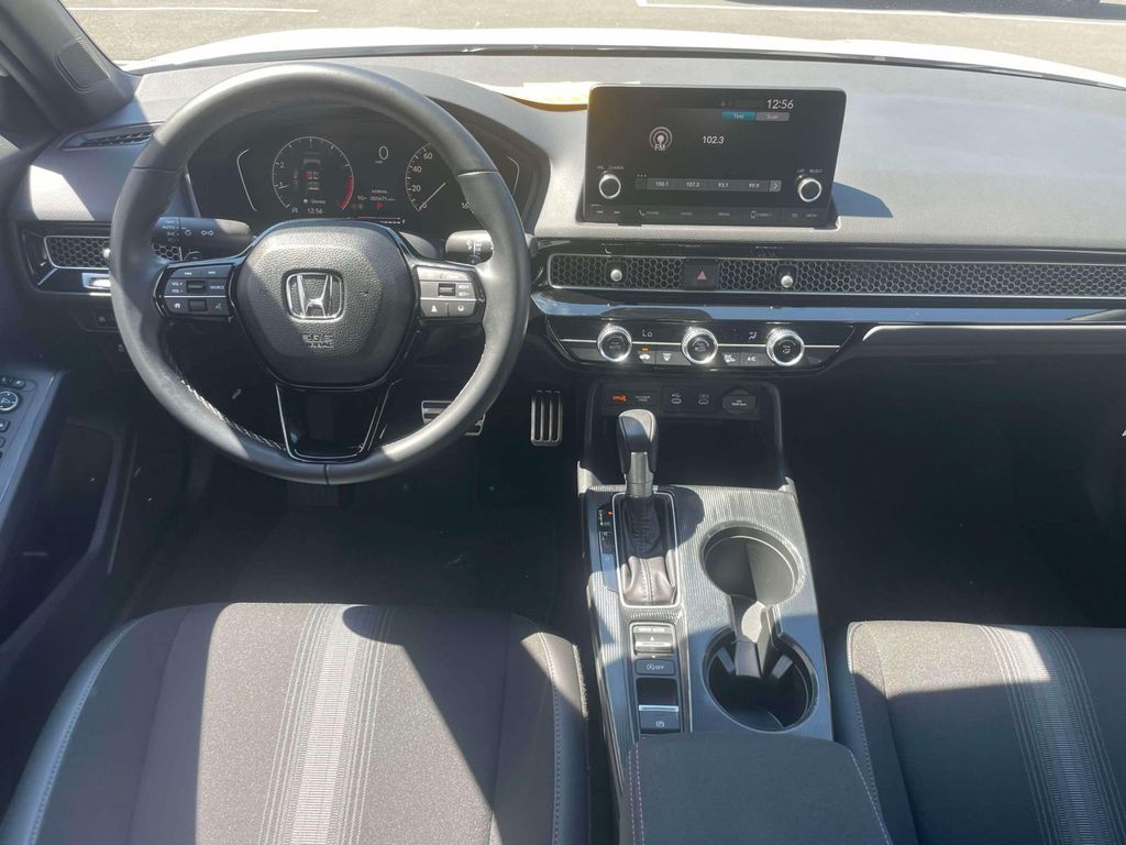 2026 Honda Civic Hatchback Sport - Photo 13