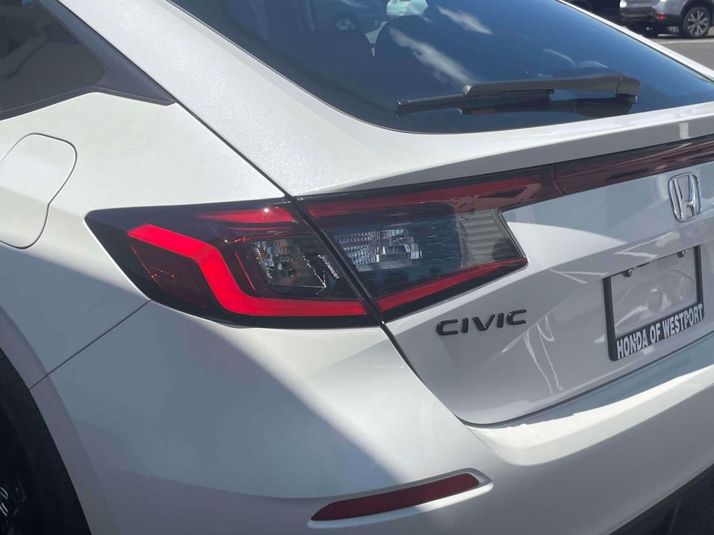 2026 Honda Civic Hatchback Sport - Photo 10