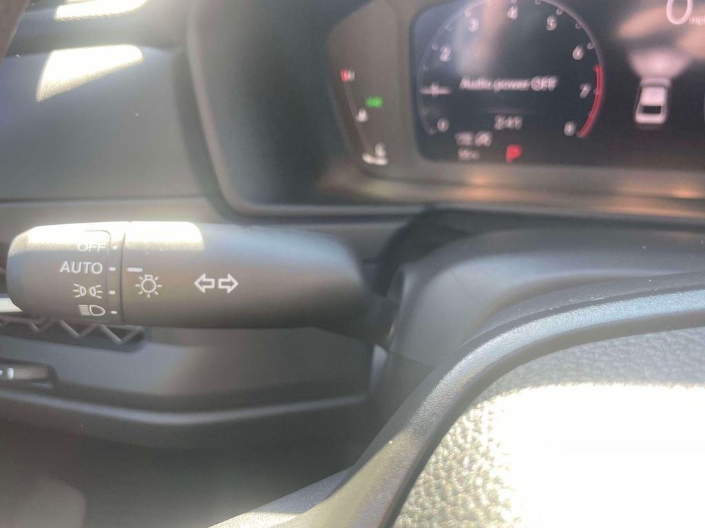 2025 Honda Accord SE - Photo 24