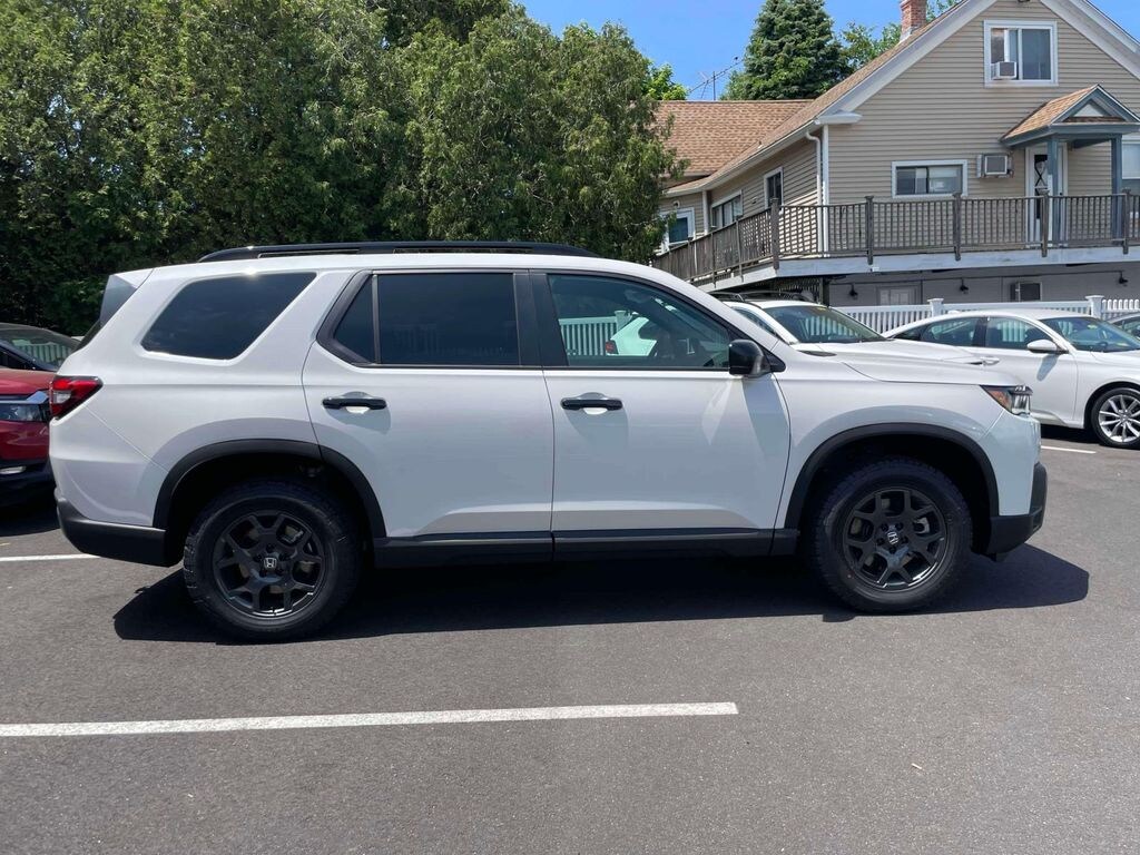 New 2026 Honda Pilot TrailSport SUV