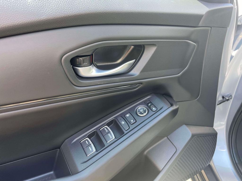 2023 Honda Accord EX - Photo 18
