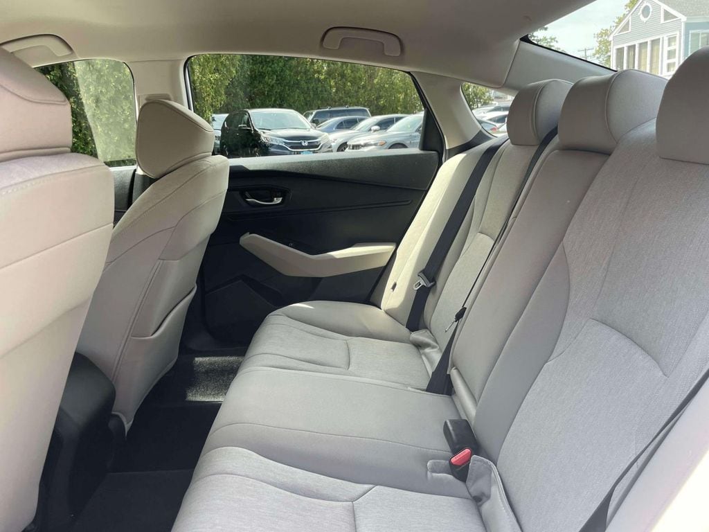 2024 Honda Accord LX - Photo 11