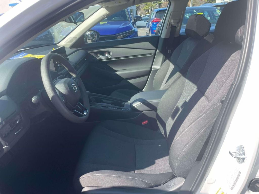 2025 Honda Accord SE - Photo 14